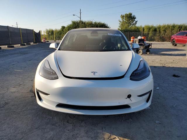 81906755 :رقم المزاد ، 5YJ3E1EB0NF355368 vin ، 2022 Tesla Model 3 مزاد بيع