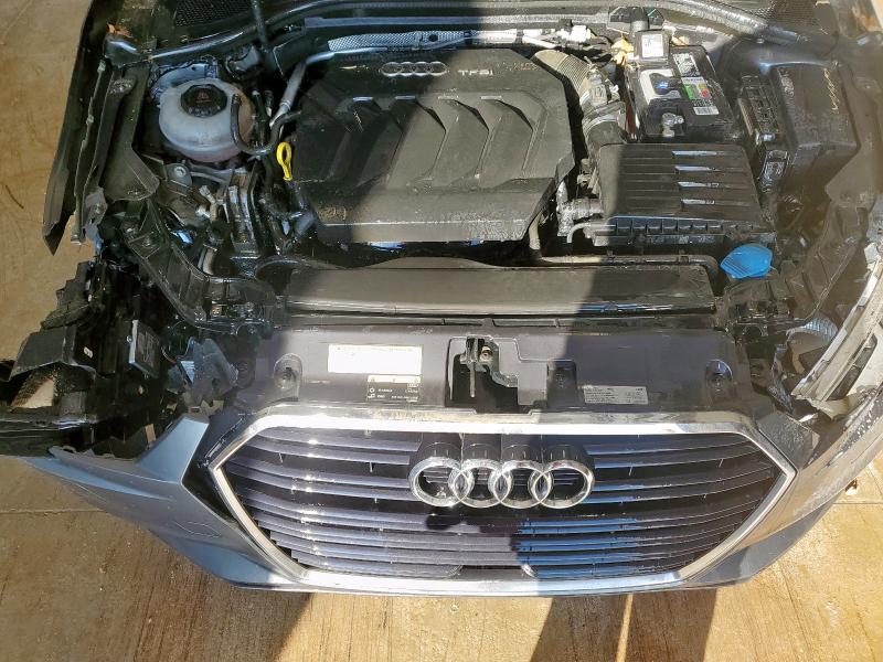 Продаж на аукціоні авто 2018 Audi A3 Premium, vin: WAUAUGFF1J1060889, номер лоту: 80066265