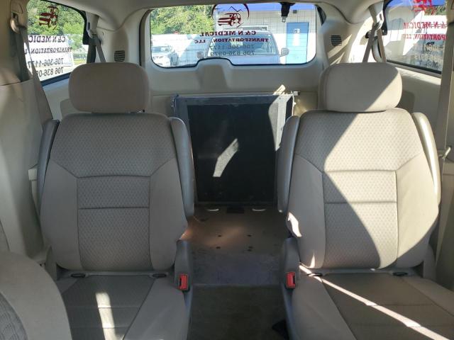 80373435 :رقم المزاد ، 2A4RR2D10AR330346 vin ، 2010 Chrysler Town & Country مزاد بيع