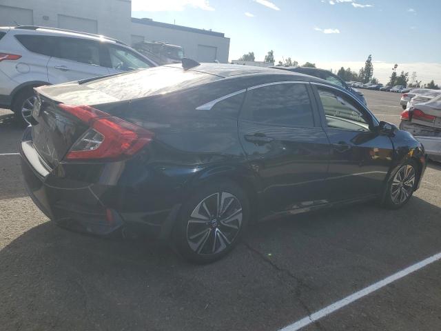 81585115 :رقم المزاد ، JHMFC1F30JX040546 vin ، 2018 Honda Civic مزاد بيع
