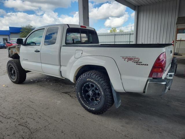 2008 Toyota Tacoma მანქანა იყიდება აუქციონზე, vin: 5TEUU42N58Z588608, აუქციონის ნომერი: 71453395