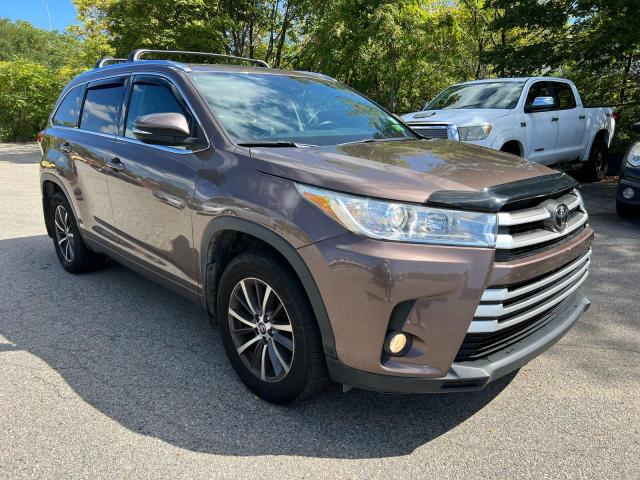 83837315 :رقم المزاد ، 5TDJZRFH4HS367780 vin ، 2017 Toyota Highlander مزاد بيع