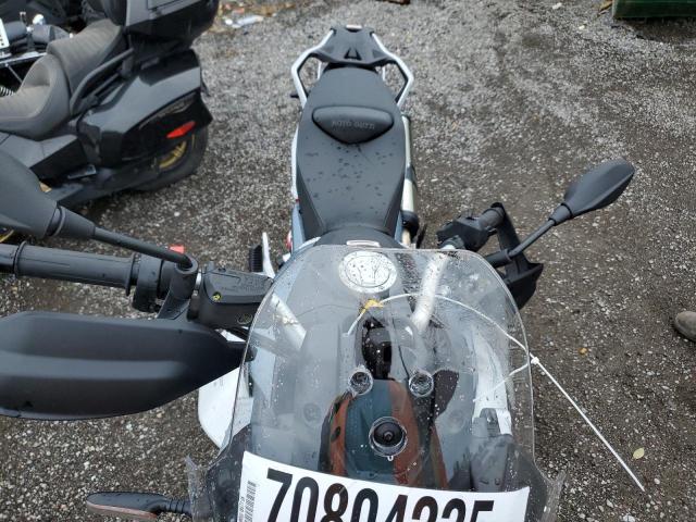 70804235 :رقم المزاد ، ZGUMLUA02SS000178 vin ، 2025 Moto Guzzi V85 Tt مزاد بيع