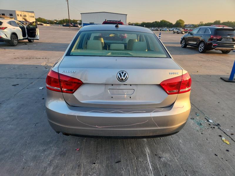 70714765 :رقم المزاد ، 1VWBN7A34EC096746 vin ، 2014 Volkswagen Passat مزاد بيع