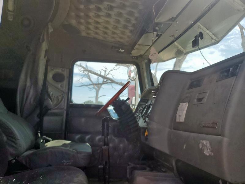 Продаж на аукціоні авто 2004 Kenworth W900, vin: 1XKWPBTX14J055720, номер лоту: 81336685