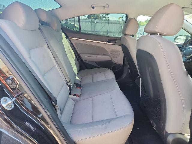 71156115 :رقم المزاد ، 5NPD84LF4HH020641 vin ، 2017 Hyundai Elantra مزاد بيع