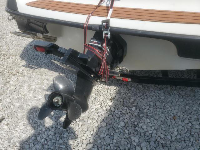Продаж на аукціоні авто 2002 Crownline Boat, vin: JTC44851H102, номер лоту: 81096245