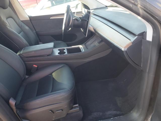 84190065 :رقم المزاد ، 7SAYGDEE9SA357725 vin ، 2025 Tesla Model Y مزاد بيع