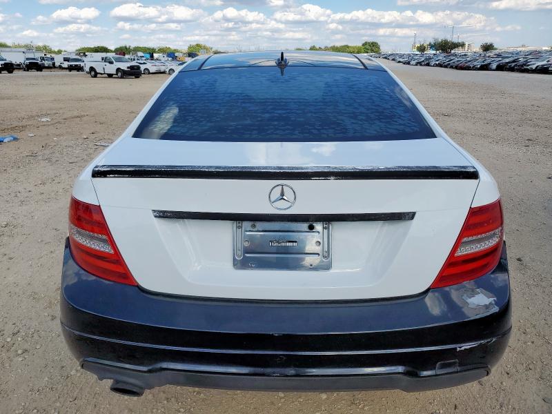 2013 Mercedes-benz C 250 მანქანა იყიდება აუქციონზე, vin: WDDGJ4HB7DG011248, აუქციონის ნომერი: 90697555