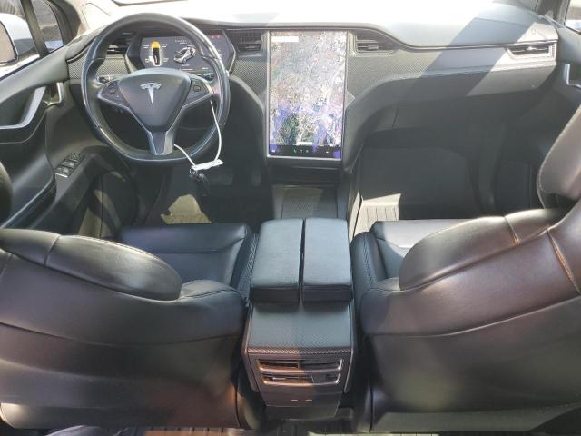 71095735 :رقم المزاد ، 5YJXCBE26JF120058 vin ، 2018 Tesla Model X مزاد بيع