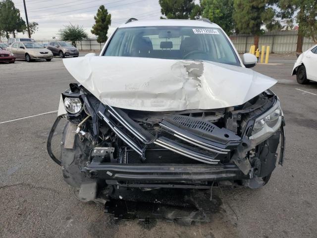 80712005 :رقم المزاد ، WVGAV7AX2FW510703 vin ، 2015 Volkswagen Tiguan S مزاد بيع