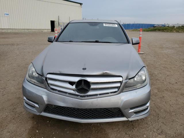 84585365 :رقم المزاد ، WDDGF8FB9CA700852 vin ، 2012 Mercedes-benz C مزاد بيع