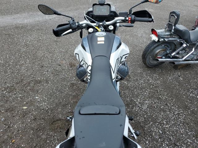 70804235 :رقم المزاد ، ZGUMLUA02SS000178 vin ، 2025 Moto Guzzi V85 Tt مزاد بيع