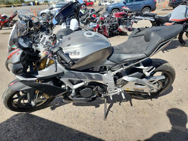 80885795 :رقم المزاد ، ZD4TYU009GS000014 vin ، 2016 Aprilia Tuono V4 1 مزاد بيع