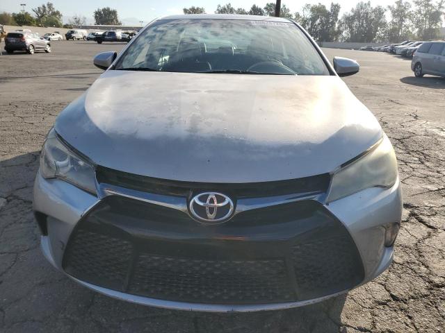 2015 Toyota Camry Le მანქანა იყიდება აუქციონზე, vin: 4T1BF1FK0FU105334, აუქციონის ნომერი: 80828725