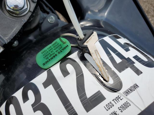 2001 Kawasaki Zx600 მანქანა იყიდება აუქციონზე, vin: JKAZX4E171B516805, აუქციონის ნომერი: 80312045
