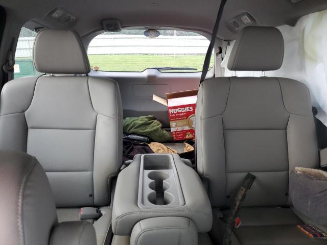 71109615 :رقم المزاد ، 5FNRL5H69HB001472 vin ، 2017 Honda Odyssey مزاد بيع