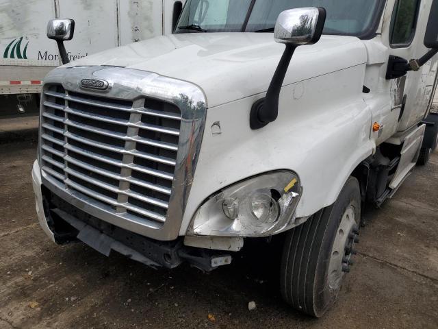 Продаж на аукціоні авто 2018 Freightliner Cascadia 1, vin: 1FUJGLDV3JLHJ9889, номер лоту: 90486385