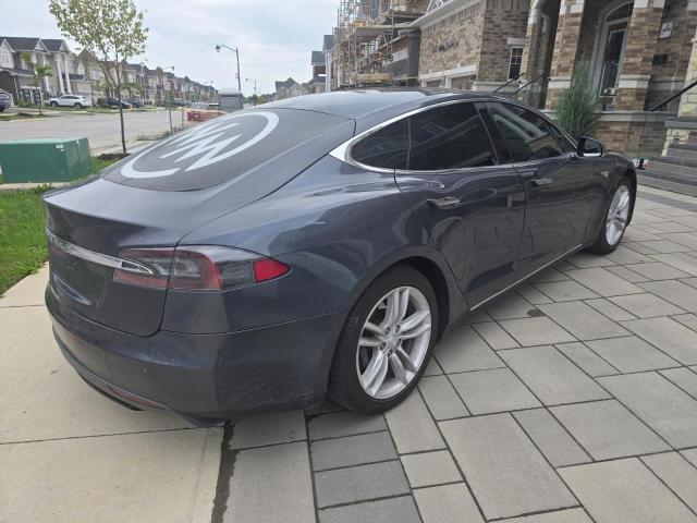 2015 Tesla Model S მანქანა იყიდება აუქციონზე, vin: 5YJSA1E14FF112906, აუქციონის ნომერი: 71368025