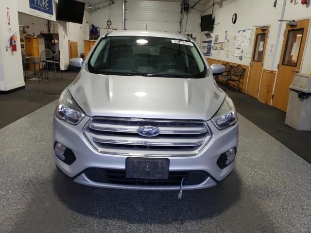 Продаж на аукціоні авто 2019 Ford Escape Se, vin: 1FMCU9GD0KUB10505, номер лоту: 83762505