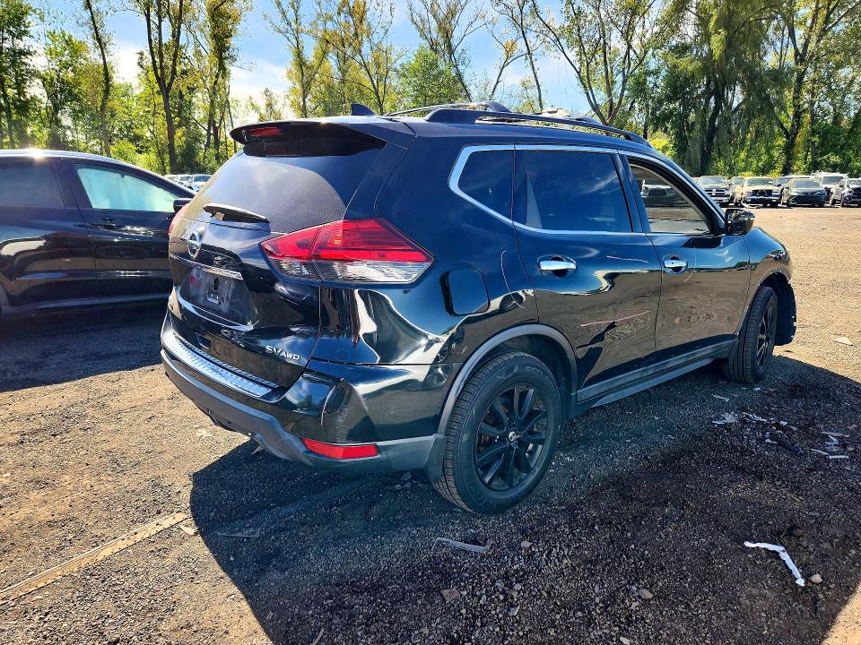 Продажа на аукционе авто 2017 Nissan Rogue, vin: 5N1AT2MV3HC801086, номер лота: 70456386