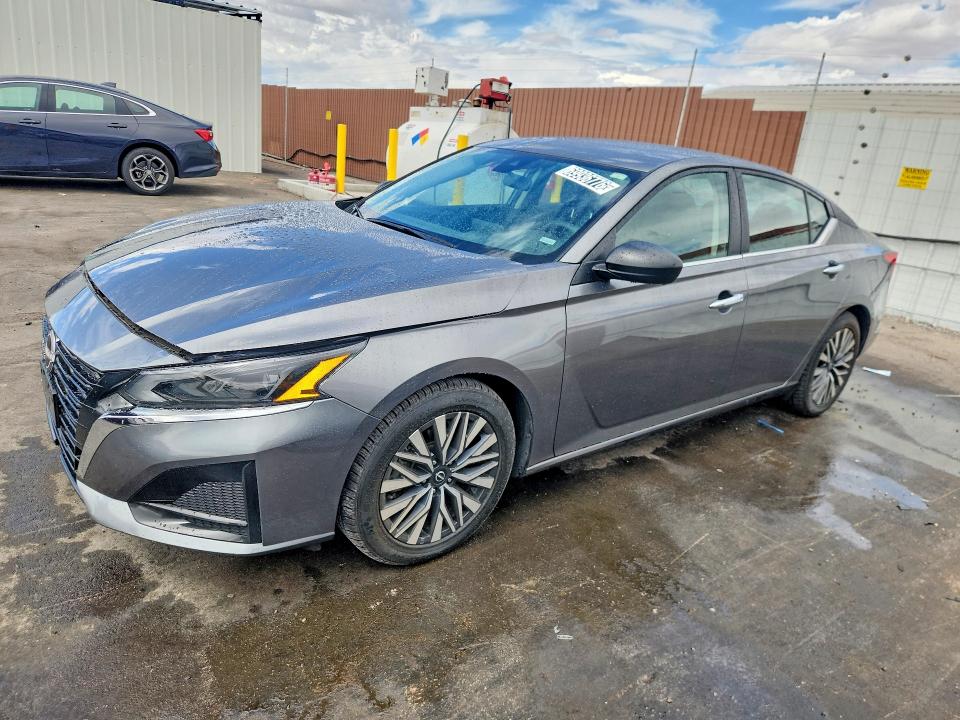 69936776 :رقم المزاد ، 1N4BL4DV4SN367721 vin ، 2025 Nissan Altima مزاد بيع