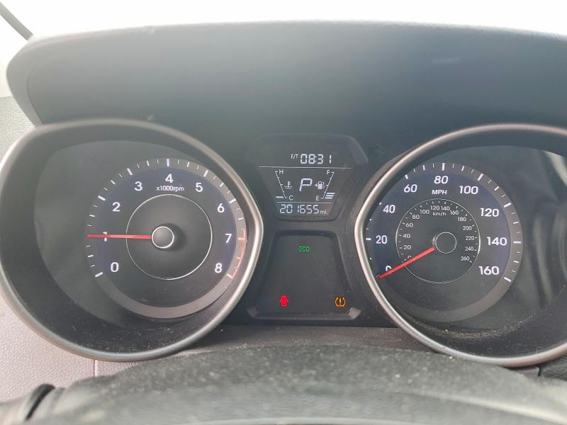 69799686 :رقم المزاد ، 5NPDH4AE4FH586645 vin ، 2015 Hyundai Elantra مزاد بيع