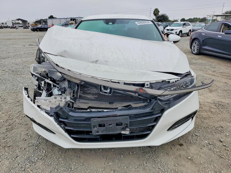 Продажа на аукционе авто 2020 Honda Accord, vin: 1HGCV1F36LA014362, номер лота: 69990636