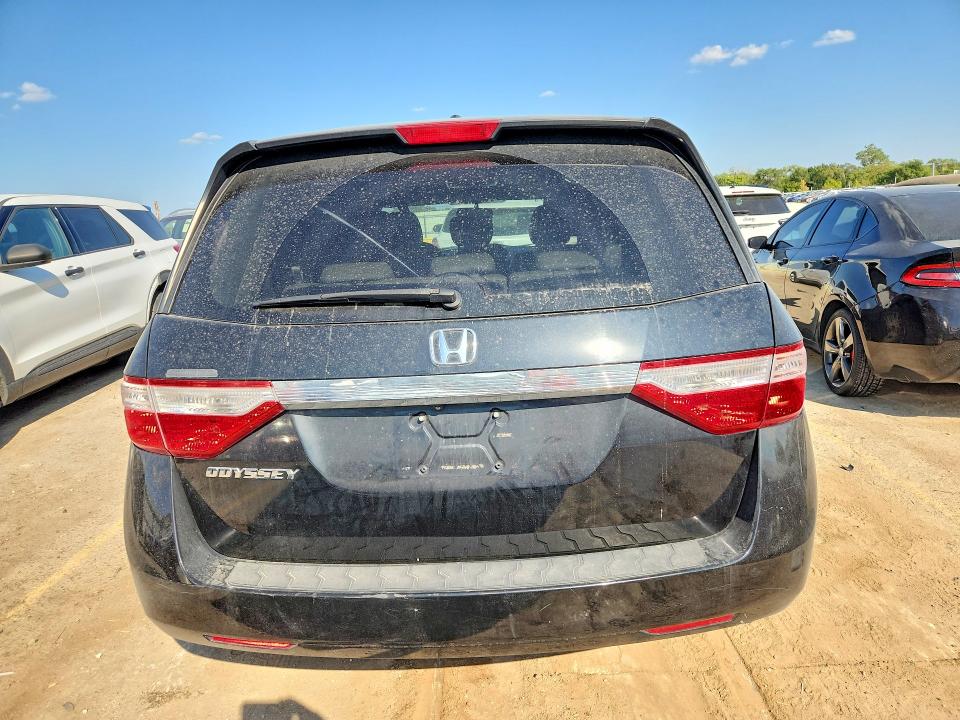 68027016 :رقم المزاد ، 5FNRL5H67DB028518 vin ، 2013 Honda Odyssey مزاد بيع