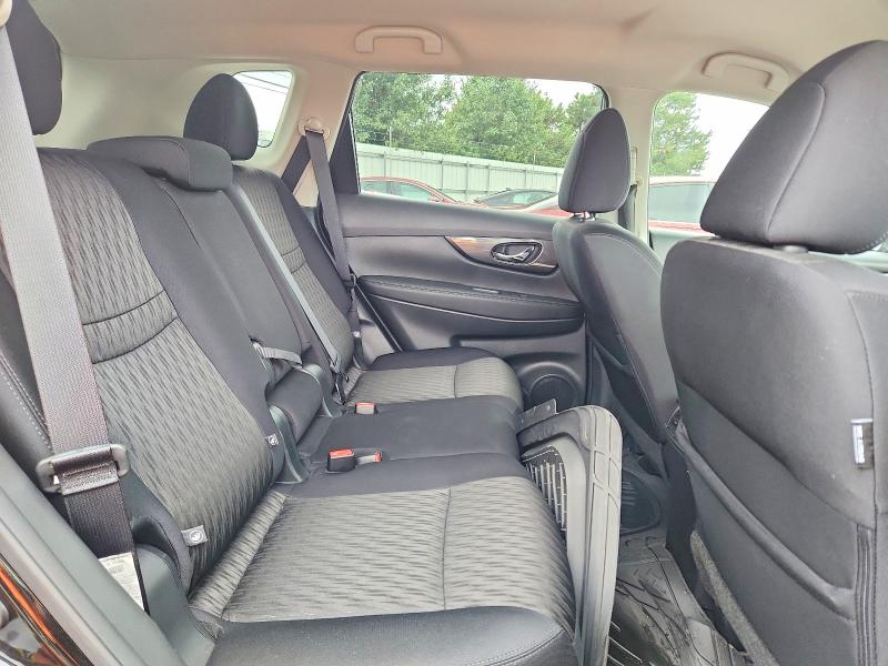 70043546 :رقم المزاد ، 5N1AT2MV9HC887178 vin ، 2017 Nissan Rogue مزاد بيع