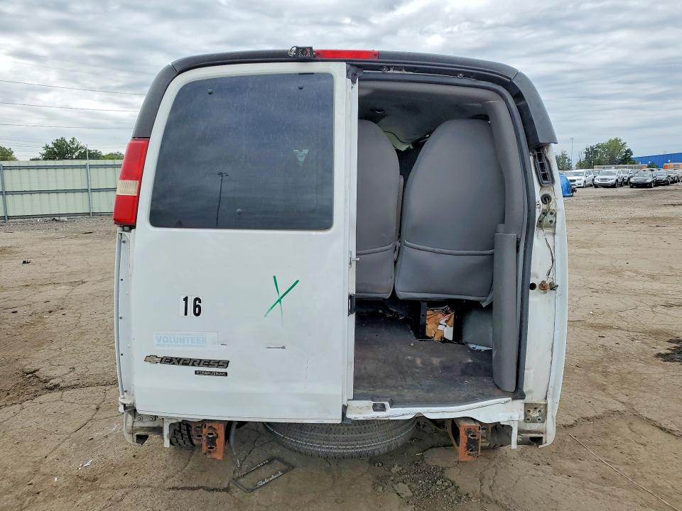 Aukcja sprzedaży 2015 Chevrolet Express G2500, vin: 1GBWGRFF0F1177757, numer aukcji: 68598236