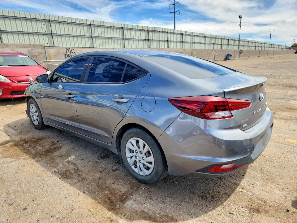67446106 :رقم المزاد ، 5NPD74LF1KH490054 vin ، 2019 Hyundai Elantra مزاد بيع
