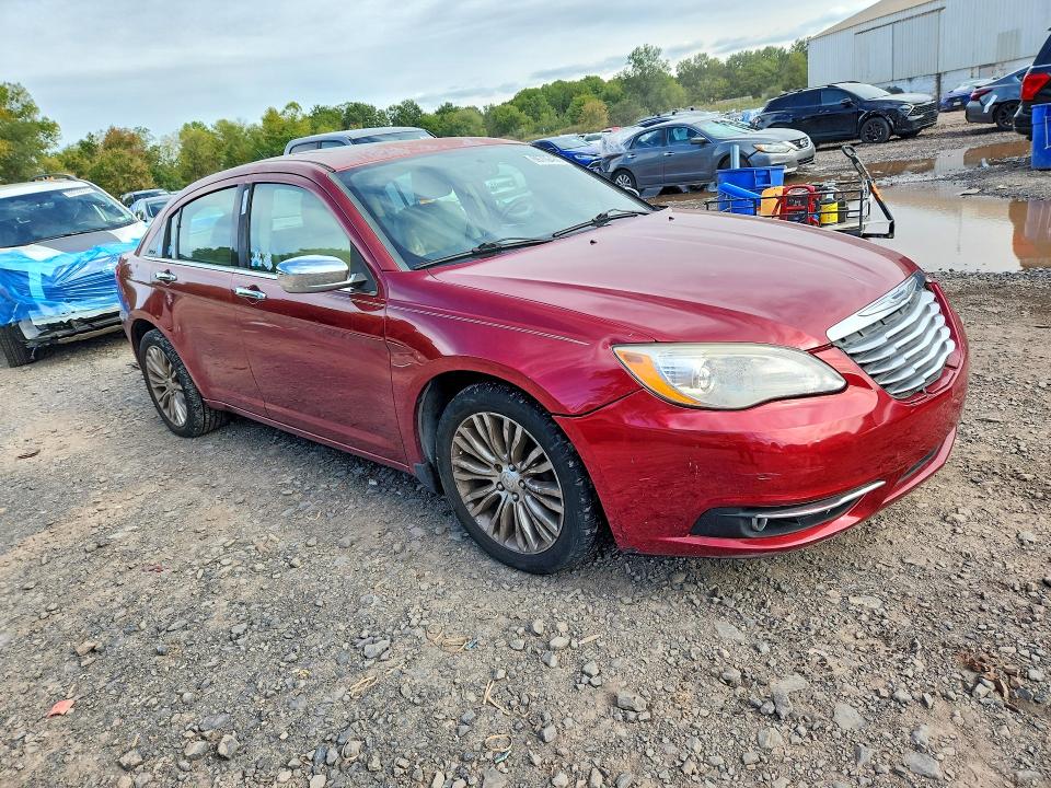 2012 Chrysler 200 მანქანა იყიდება აუქციონზე, vin: 1C3CCBCGXCN250673, აუქციონის ნომერი: 69709436