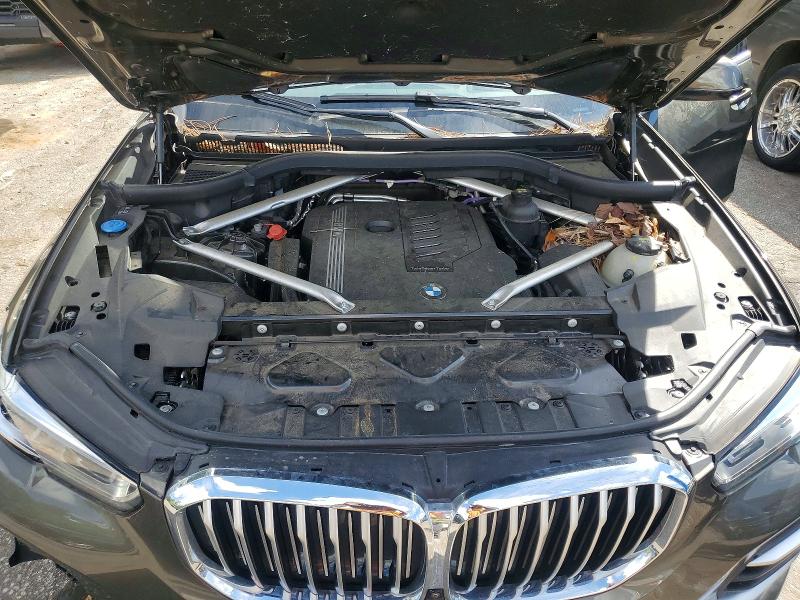 68575516 :رقم المزاد ، 5UXCR4C07M9F79366 vin ، 2021 Bmw X5 مزاد بيع