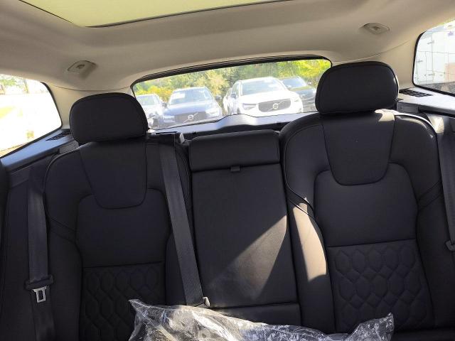 Продажа на аукционе авто 2026 Volvo Xc60, vin: YV4M12RC2T1336011, номер лота: 67754286