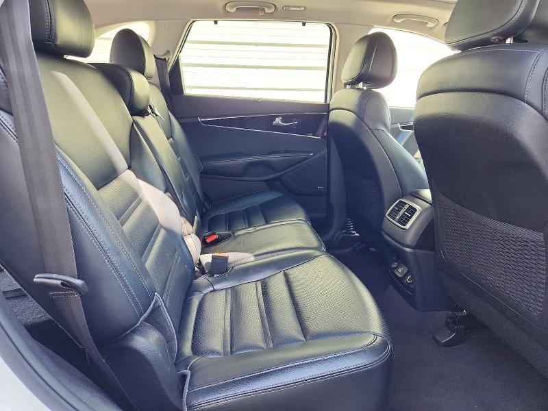 Продажа на аукционе авто 2016 Kia Sorento, vin: 5XYPH4A5XGG045797, номер лота: 69445786