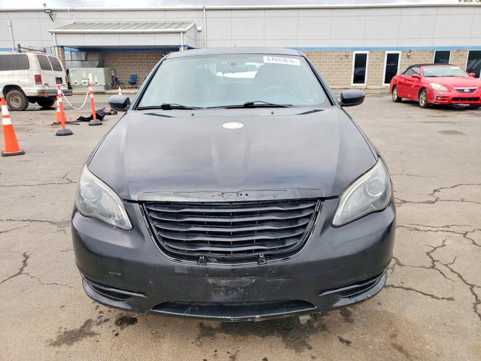 Aukcja sprzedaży 2012 Chrysler 200, vin: 1C3CCBAB8CN282724, numer aukcji: 67693016