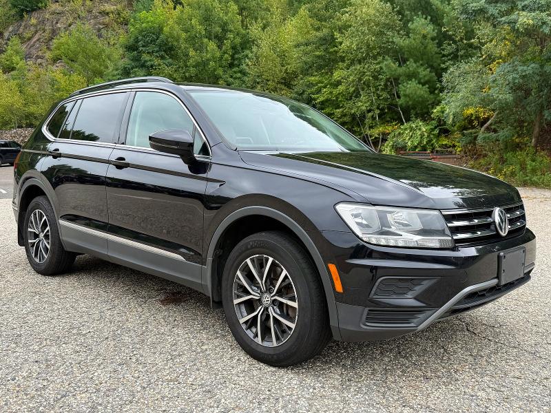 Продажа на аукционе авто 2020 Volkswagen Tiguan, vin: 3VV2B7AX0LM023904, номер лота: 69956886