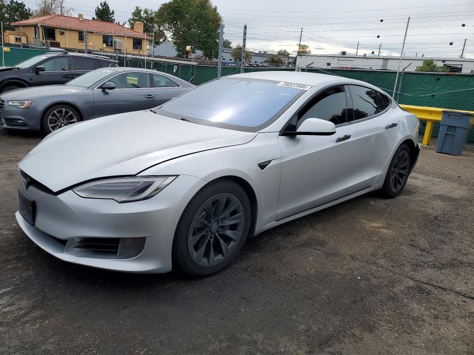 2017 Tesla Model S მანქანა იყიდება აუქციონზე, vin: 5YJSA1E26HF197291, აუქციონის ნომერი: 70227566