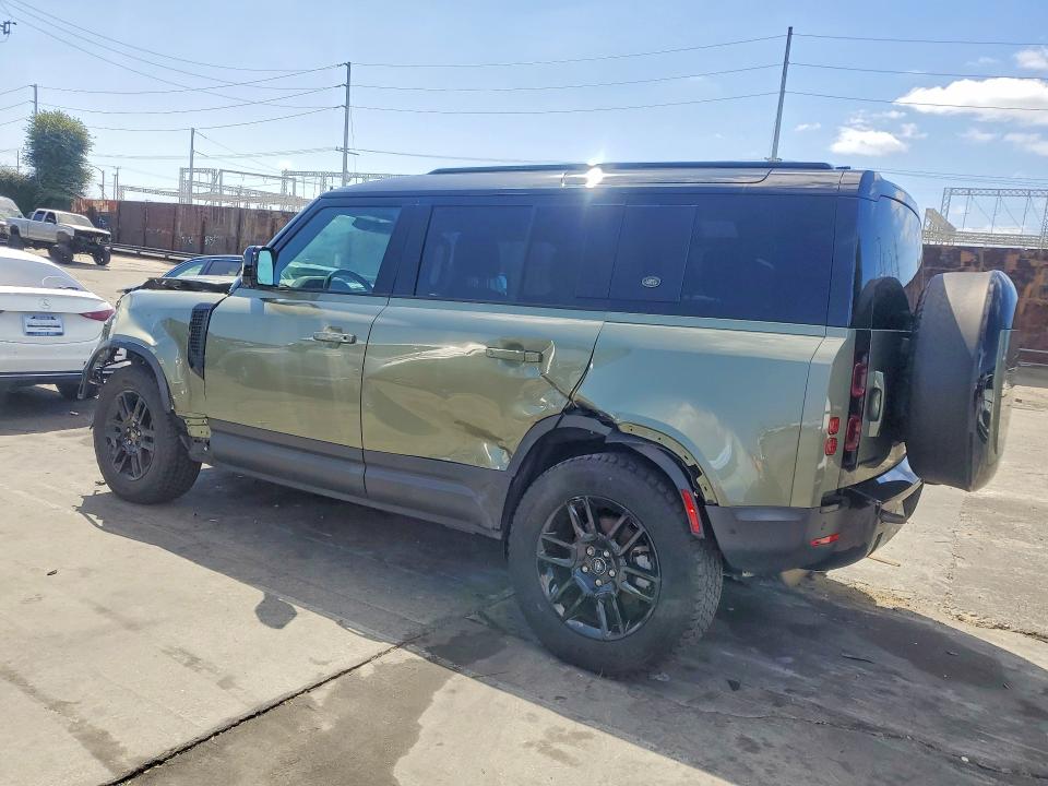 Продаж на аукціоні авто 2023 Land Rover Defender, vin: SALEJ7EX7P2204383, номер лоту: 69745006