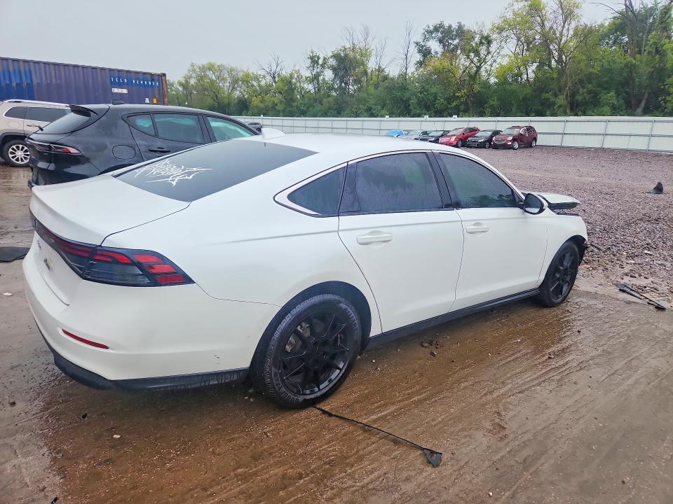 68607946 :رقم المزاد ، 1HGCY1F39PA021819 vin ، 2023 Honda Accord مزاد بيع