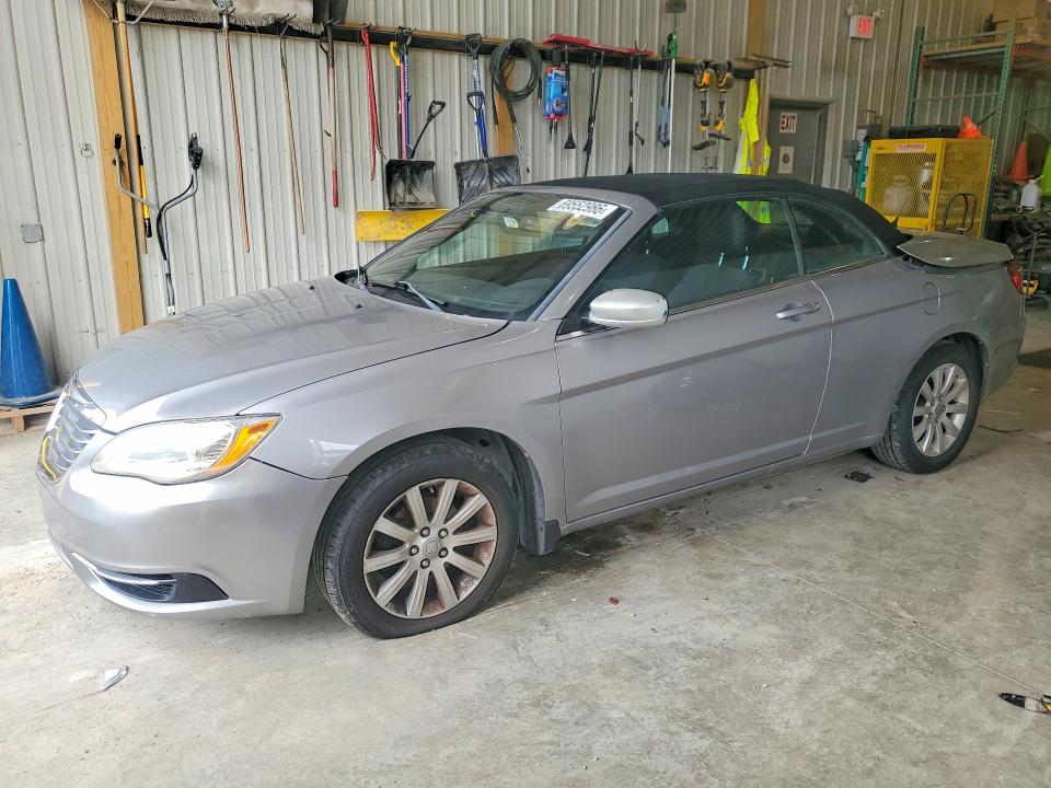 2013 Chrysler 200 მანქანა იყიდება აუქციონზე, vin: 1C3BCBEB7DN511546, აუქციონის ნომერი: 69552986