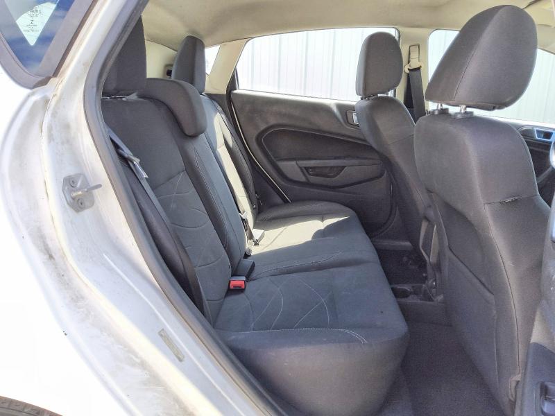 68070146 :رقم المزاد ، 3FADP4EJ9EM118158 vin ، 2014 Ford Fiesta مزاد بيع