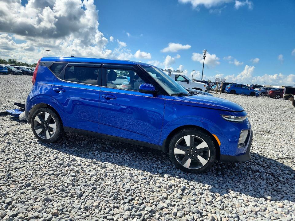 68399606 :رقم المزاد ، KNDJ33AU8L7016067 vin ، 2020 Kia Soul مزاد بيع