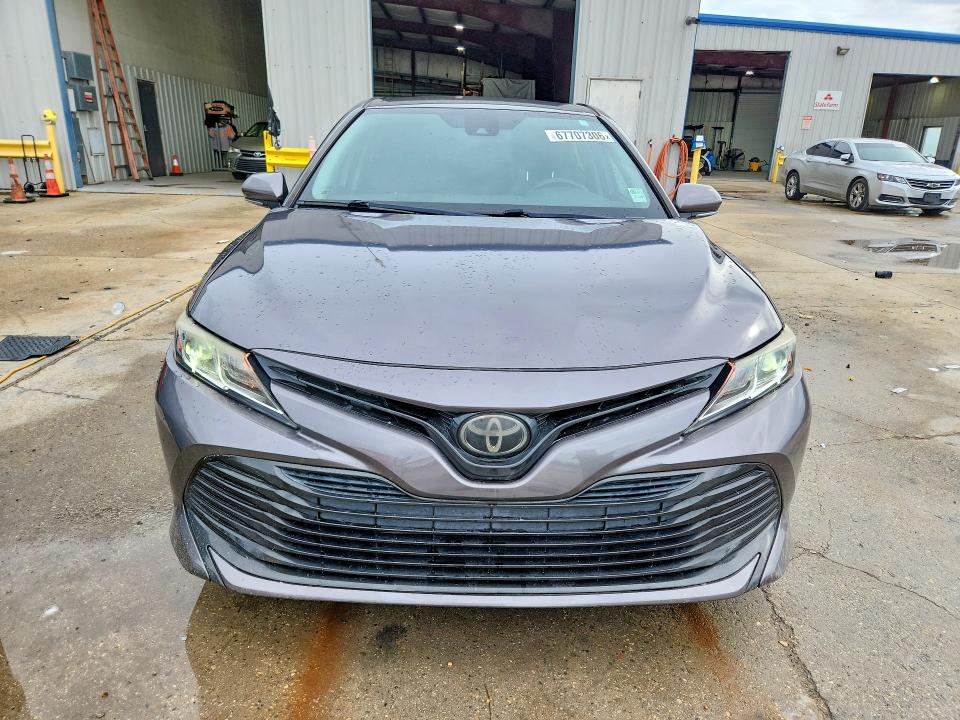 2019 Toyota Camry მანქანა იყიდება აუქციონზე, vin: 4T1B11HK2KU752145, აუქციონის ნომერი: 67707306