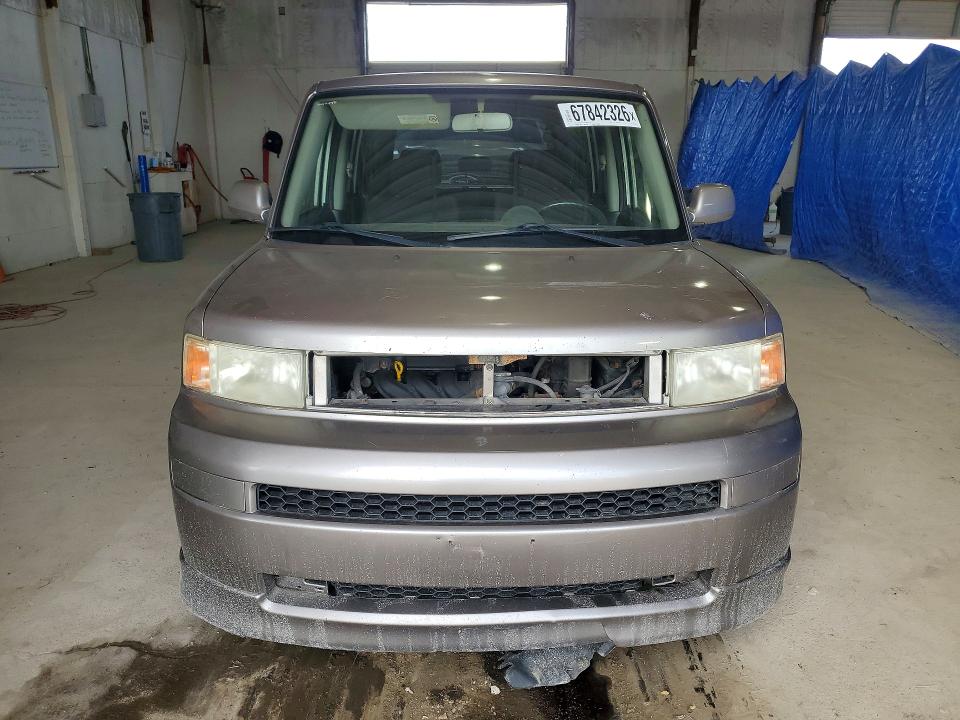 67842326 :رقم المزاد ، JTLKT324954022083 vin ، 2005 Scion Xb مزاد بيع