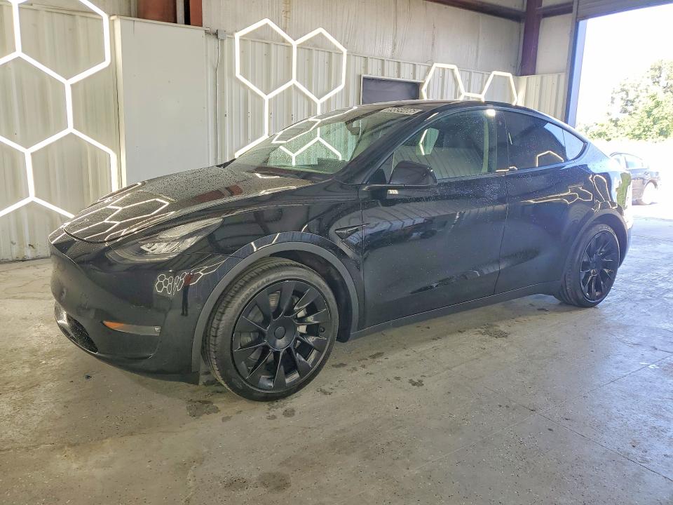 69554486 :رقم المزاد ، 7SAYGAEE8PF584543 vin ، 2023 Tesla Model Y مزاد بيع