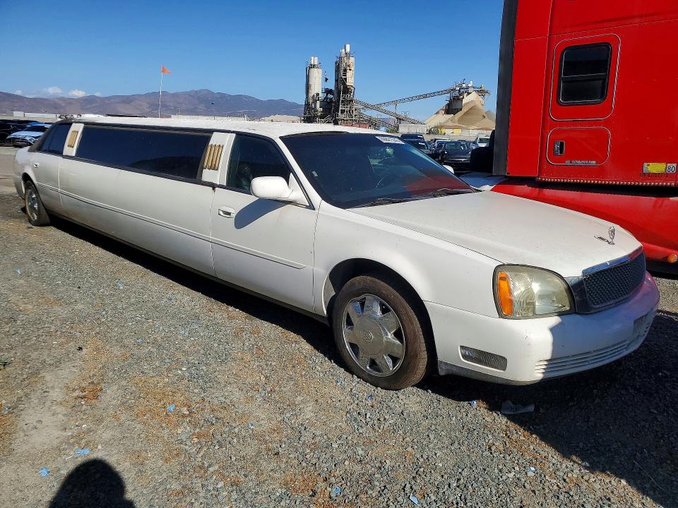 Продажа на аукционе авто 2005 Cadillac Professional Chassis, vin: 1GEEH90Y55U550357, номер лота: 69821576