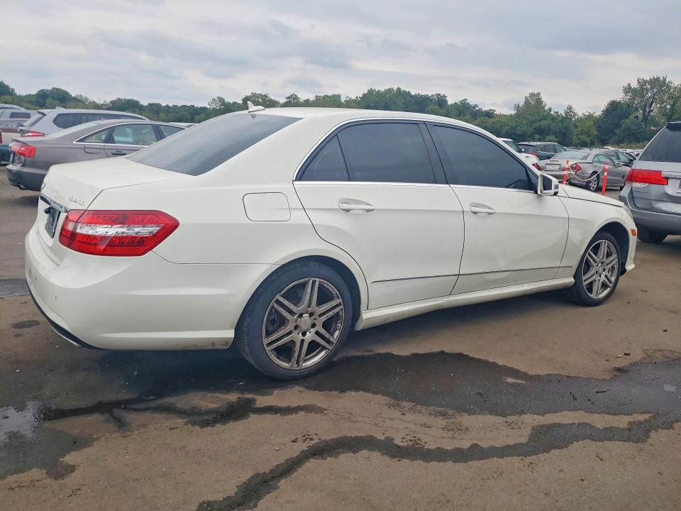 68996006 :رقم المزاد ، WDDHF9AB8AA138859 vin ، 2010 Mercedes-benz E مزاد بيع