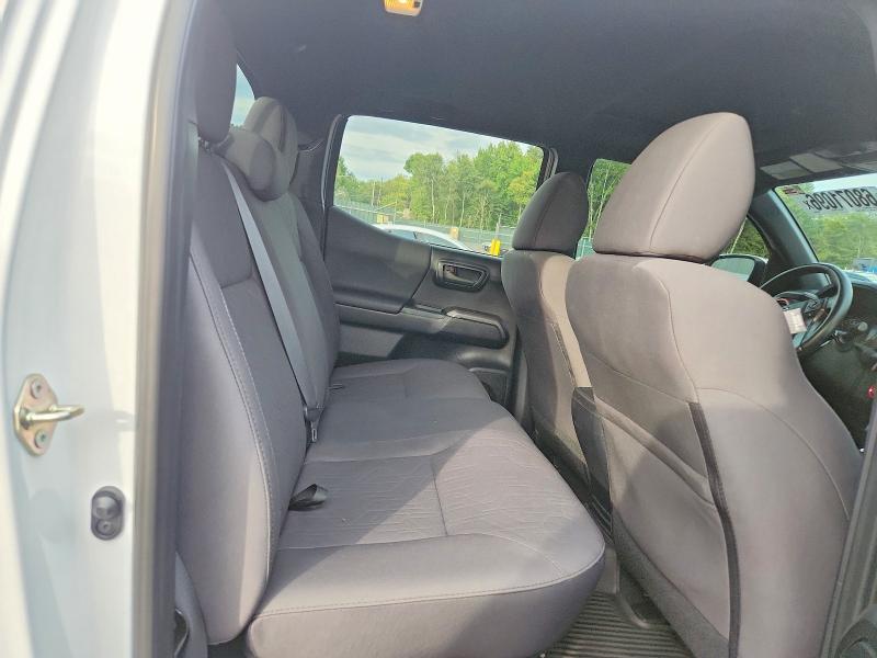 68071096 :رقم المزاد ، 3TMCZ5AN0HM093833 vin ، 2017 Toyota Tacoma مزاد بيع